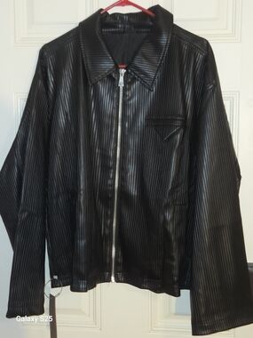 Men's Black Ribbed Zip-Front Performance Jacket Leather